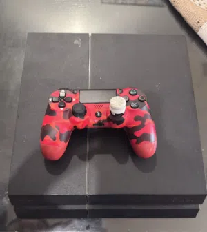 Sony Playstation 4 FAT للبيع