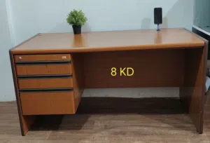 Office Table for sale in Mangaf Block 4