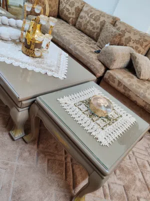 طاولات وسط