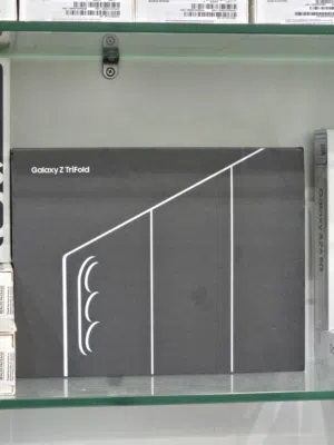 Samsung Galaxy Z TriFold 16/512Gb Brand new Sealed pack Physical Dual Sim with Dual 5G China Version