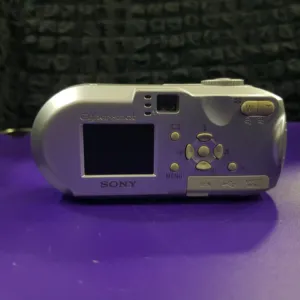 Sony Cyber-shot DSC-P73