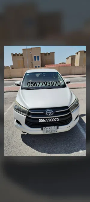 Toyota Innova 2.7L Standard