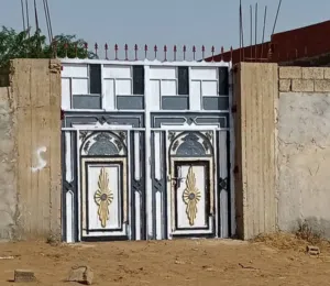 3 Bedrooms . 2 Bathrooms . 300 m21