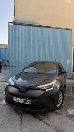 Used Toyota C-HR in Amman