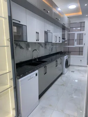 150 m2 3 Bedrooms Apartments for Rent in Tripoli Bin Ashour