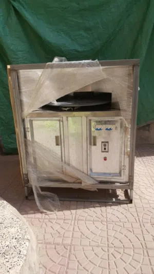 اغراض مطعم جديد وشبه جديد متكامله للبيع بسعر عرطه واغراض اخرى