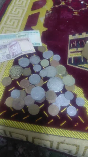 عملات متنوعه
