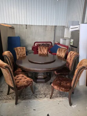 للبيع طاوله طعام 7كراسي مقاس180 ثقيله