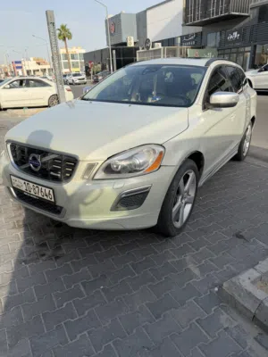 Volvo R line XC60