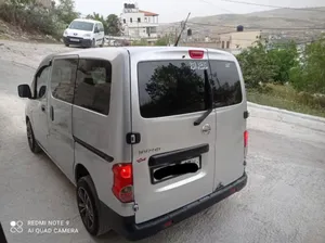 نيسان-nv200-يد-أولا-نخب
