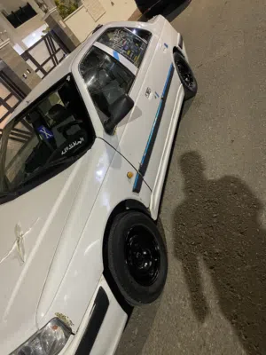 بيجو405. 2013
