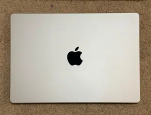 Macbook M1
