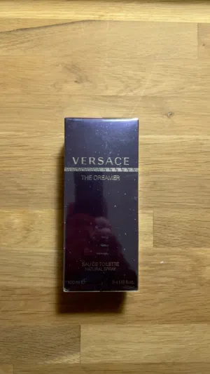 فيرساتشي ذا دريمر 100 مل (أصلي و مغلف) Versace The Dreamer 100ml (Original & Sealed)