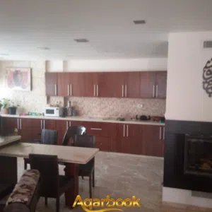 بيت مستقل للبيع متكون من 3 طوابق للبيع