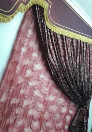 السلام عليكم ورحمة الله وبركاته ستارة قصة للبيع