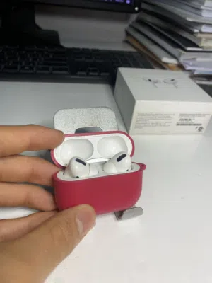 1AirPods Pro بحالة جيدة