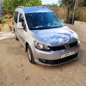 كادي 2015 في الرخصه فحص نظيف ماشيه 220 ألف عداد أصلي البيع فقط كاش موجوده في الخليل