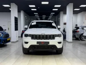 Jeep Grand Cherokee Laredo 2021