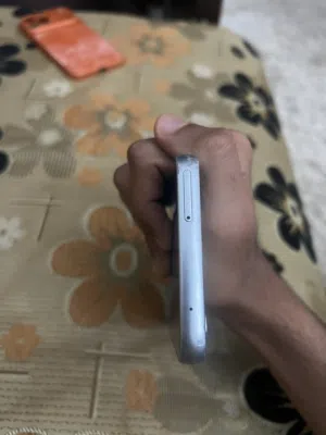 موبايل للبيع
