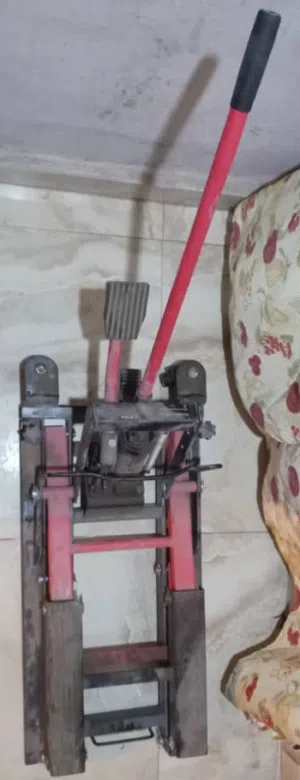 كريك للدراجات النارية