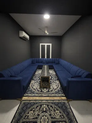 طقم كنب نظيف جدا  Sofa set