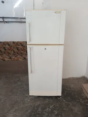 ثلاجة جنرال ديلوكس نظيفة شغاله