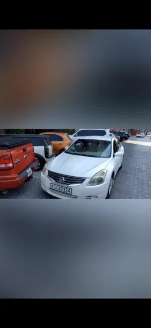 Nissan Altima 2012