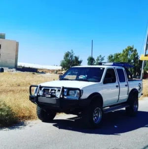 بكب نيسان D22 موديل 2001