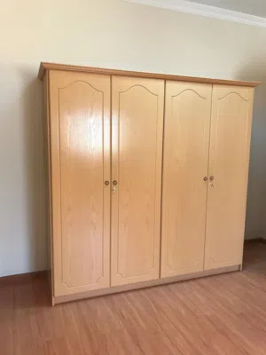 أثاث شبه جديد