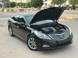 ازيرا قرند 2012