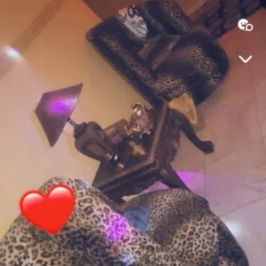 ملك الأثاث والأفخم 