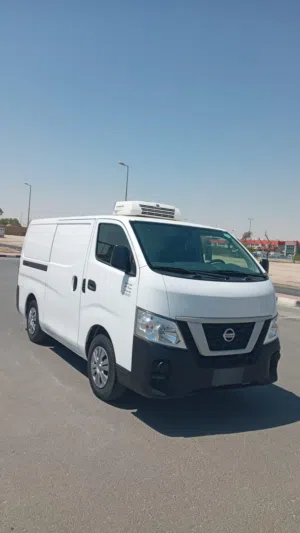 نيسان اورفان بوكس مقفل ثلاجه