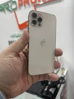 للبيع ايفون 12 برو ماكس مساحة   256  جيبي نظيف جداً