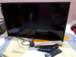 FLEXY LED 32" television
