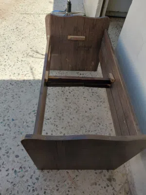 تخت اطفال للبيع