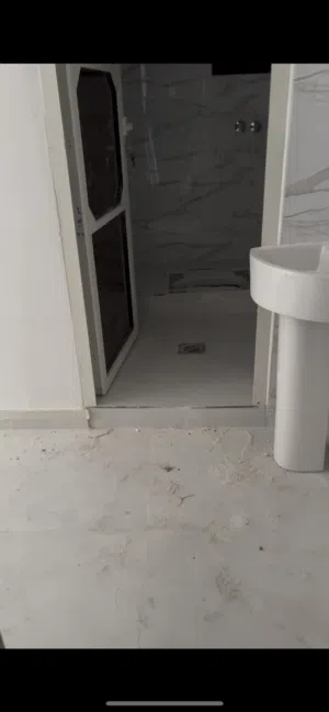 شقه للبيع في حده