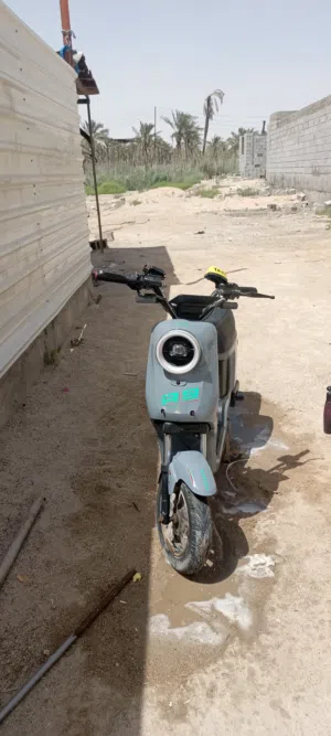 دراجه R9 للبيع