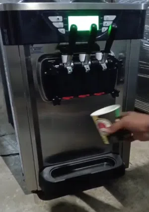 الة ايس كريم