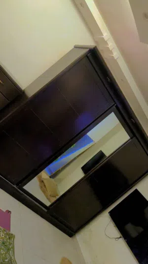 عفش بيت مستعمل شبه جديد  طقمين كنب طاوله سفره كوفي كورنر غرفة نوم بحاله ممتازه جداً