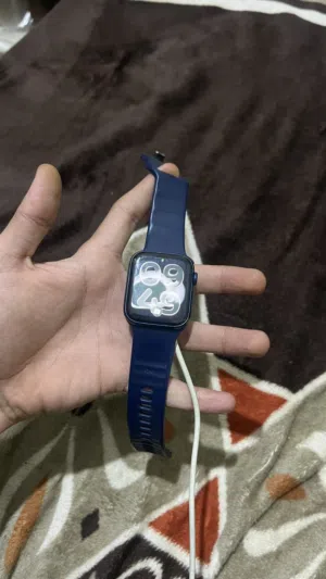 Apple Watch Series 6 (GPS + Cellular) مقاس 44 مم – بحالة ممتازة
