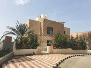 فيلا مستقلة للبيع في بدر الجديدة