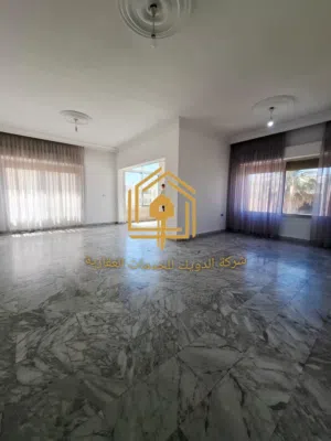 180 m2 3 Bedrooms Apartments for Rent in Amman Um Uthaiena