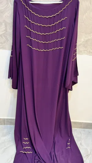 جلابيه جميله جدا  مستعمله مرتين فقط