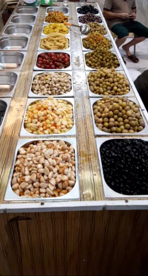 ميز طرشي جاهز للبيع