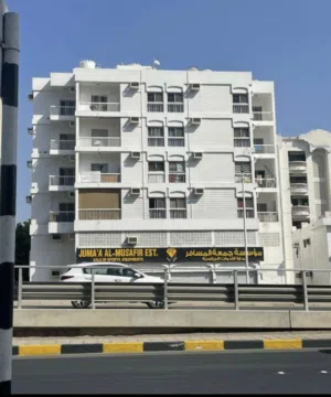 محل تجاري للايجار واجهتين corner Shop for rent