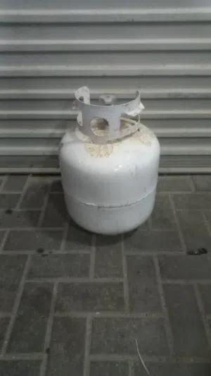 للبيع أسطوانة غاز