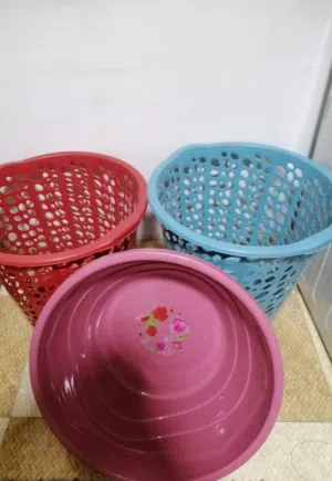 عدد2 باسكت ملابس و طبق غسيل جديد /التوصيل مجانا فى شارع خاتم المرسلين  و فيصل ومحيط ميدان الجيزة