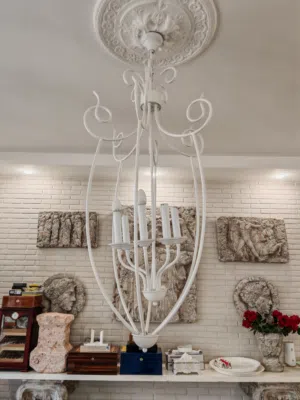 تريات مودرن بحالة ممتازة، اضاءات