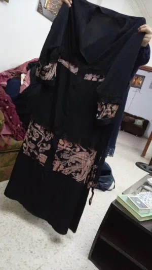 عبايات وجلابيب