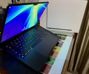 Apple . macOS . 13.3" . Used4